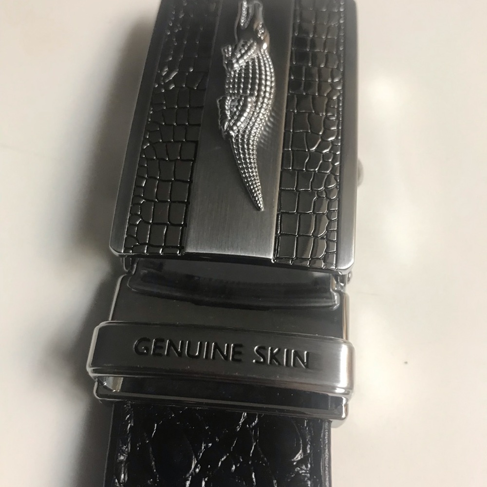 GENUINE SKIN BRAND CROCODILE BELT SIZE 48 FOR BIG GUYS